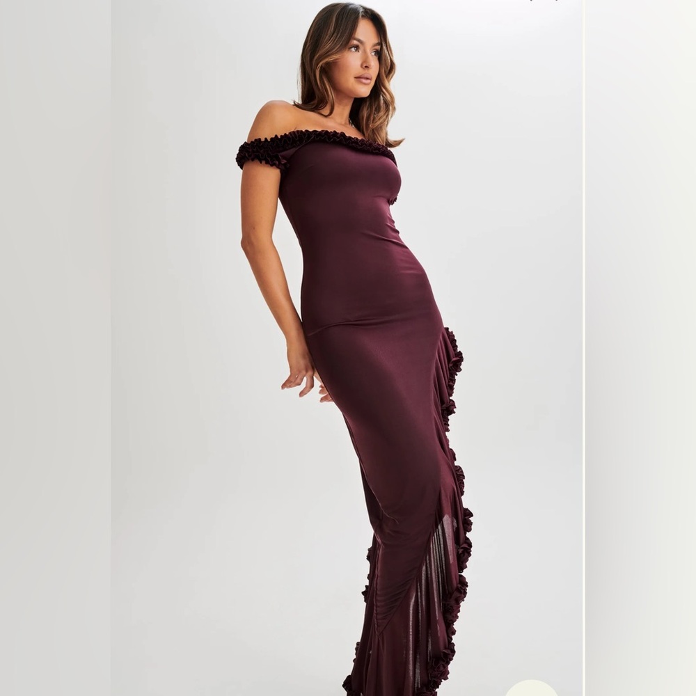 Meshki Arielle Off The Shoulder Dress in Plum NWT